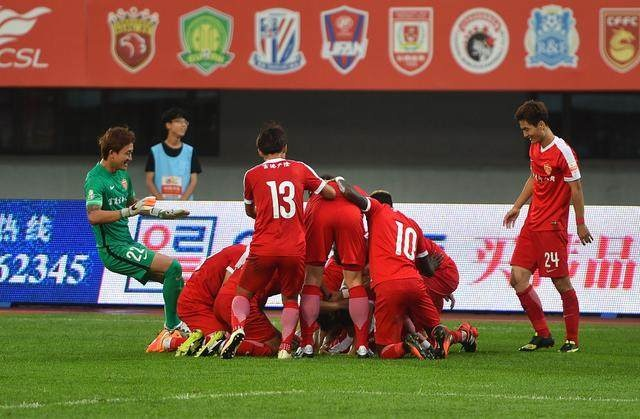 河北FC vs 浙江，中超联赛的南北对决